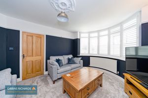 Sitting Room- click for photo gallery